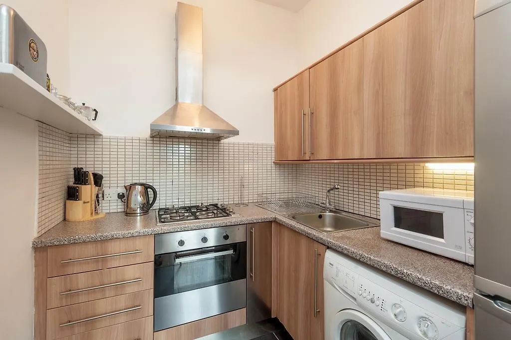 Апартаменты The Yeaman Place Residence Эдинбург